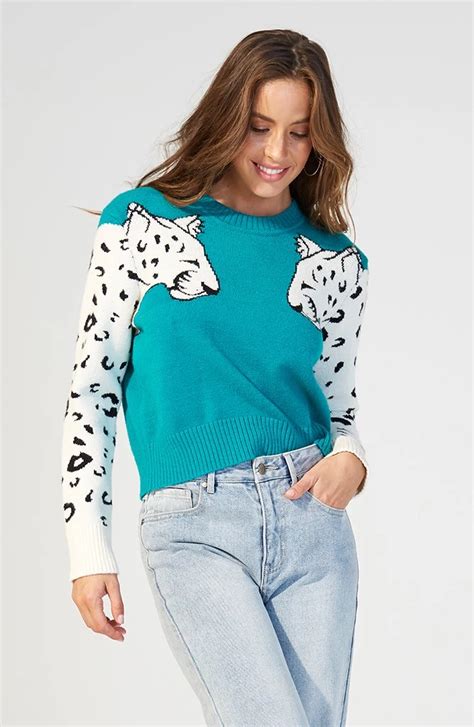 m&s snow leopard jumper.